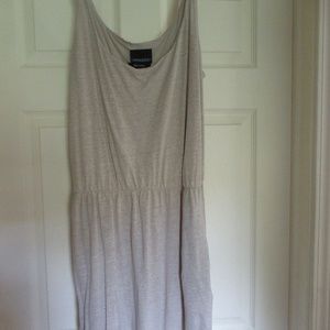 Linen dress with pockets
